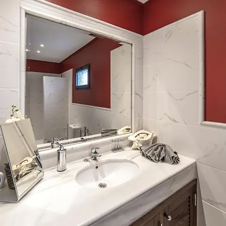 فيلة Marvelous 2 Bedrooms Kagura Spacious Sun Terrace Outdoor Pool, Hot Tub And Bbq Montana Roja بلايا بلانكا