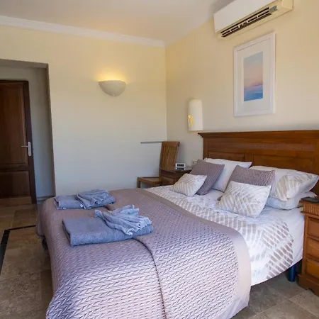 Villa Marvelous 2 Bedrooms Kagura Spacious Sun Terrace Outdoor Pool, Hot Tub And Bbq Montana Roja